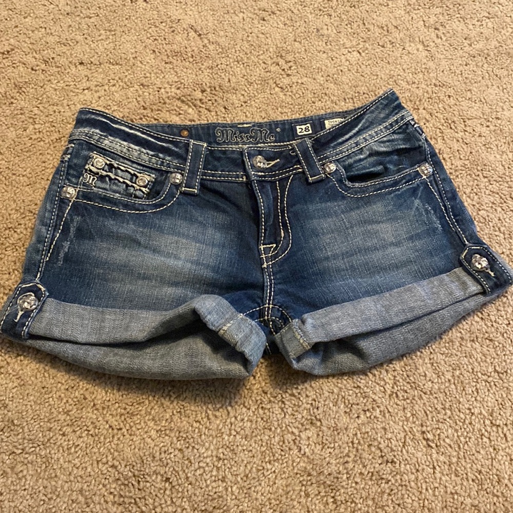 Miss Me shorts size 28, New without tags